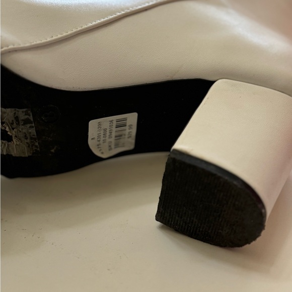Woman’s size 8 white western style block heel boots 👢 - Picture 6 of 12